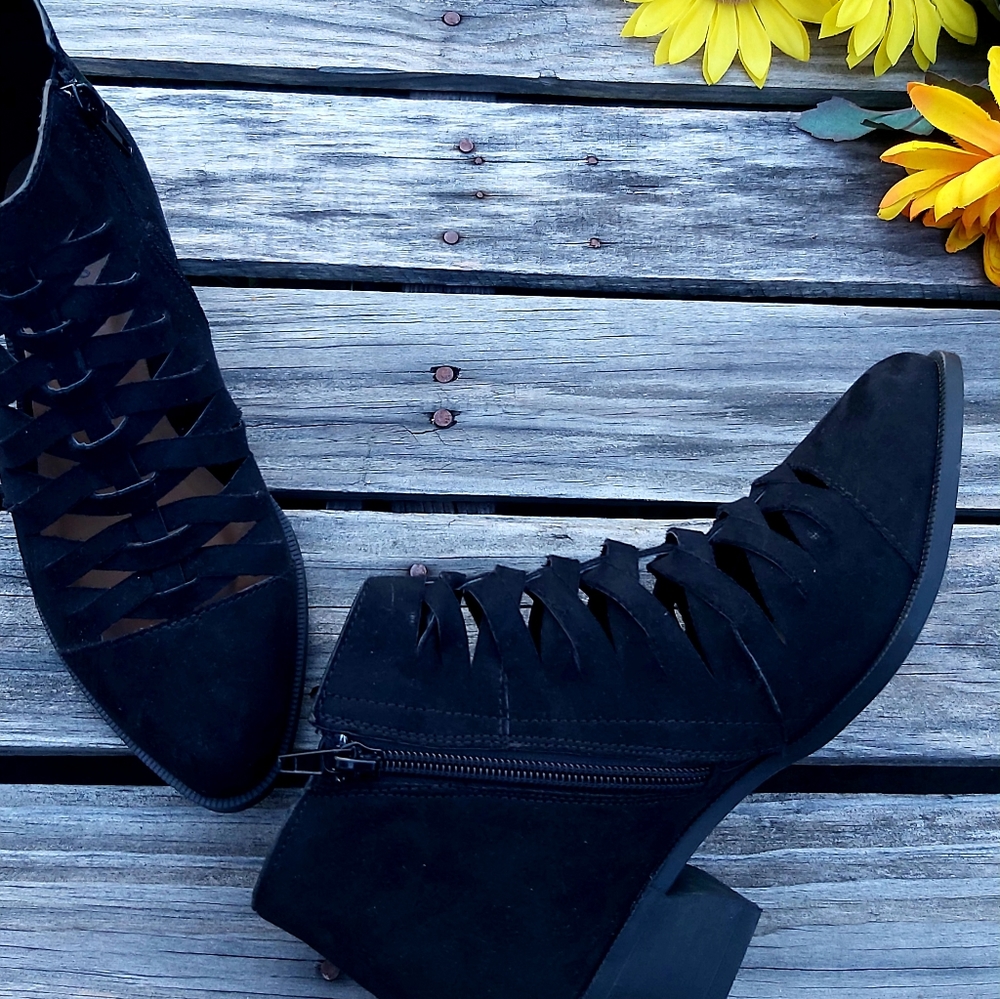Qupid Black Summer Booties - Picture 4 of 8